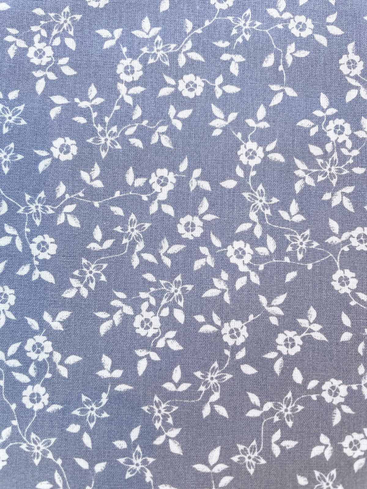 Baumwolle Popeline mit Blumenmuster grau Baumwolle Popeline mit Blumenmuster grau